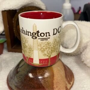 Starbucks Coffee Washington DC White Red Ivory Green 16 fl oz/473 ml Mug
